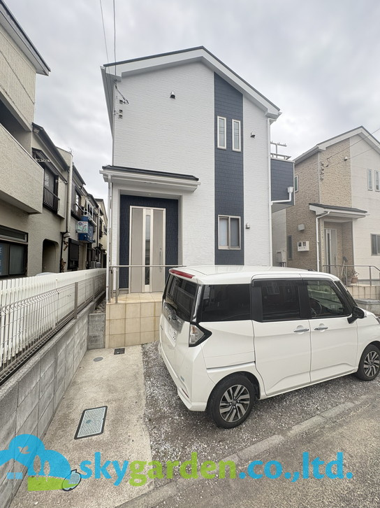 藤沢市高倉　中古戸建の外観