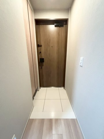 レ・ジェイド松戸の玄関