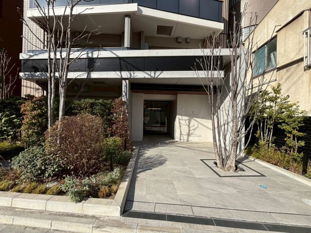 レ・ジェイド松戸のエントランス