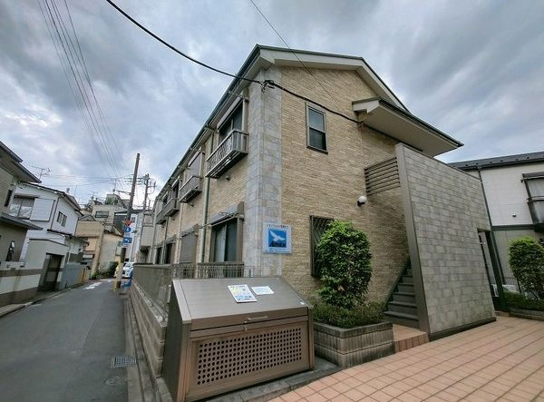シャンフェルト西落合２の外観