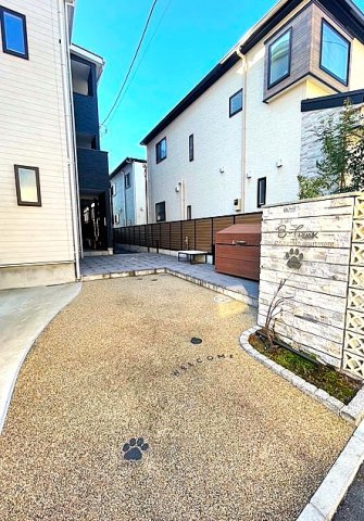 B-TRUNKのその他|敷地入口です