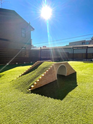 B-TRUNKのその他共用部分|ドッグラン内の遊具です