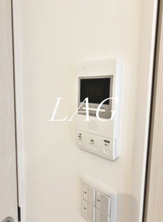 【設備】 | エルスタンザ平和台 | モニター付きインターホンです。