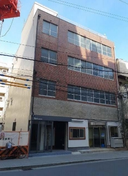 Ｒｅｉｚ　ｒｅｎａｃｅｒ