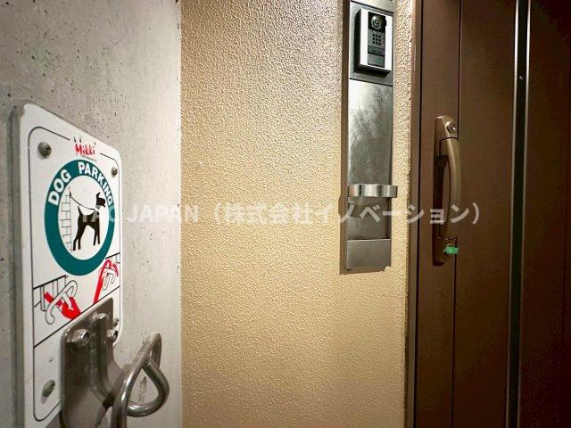 ジェイパーク文京白山の玄関