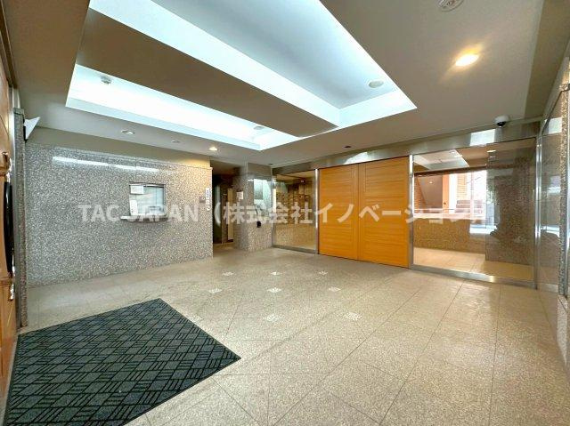 ジェイパーク文京白山のエントランス