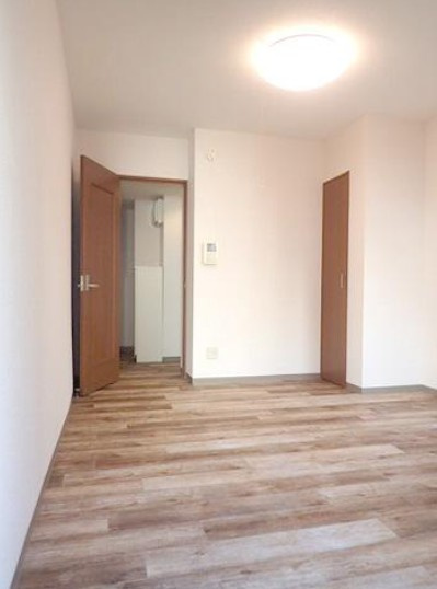 クルークアインス東陽町の居間・リビング