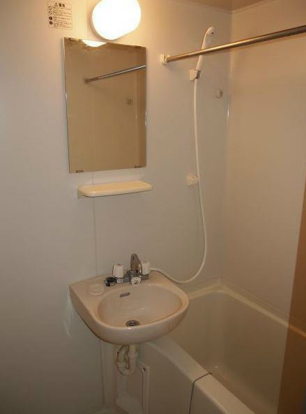 クルークアインス東陽町の浴室