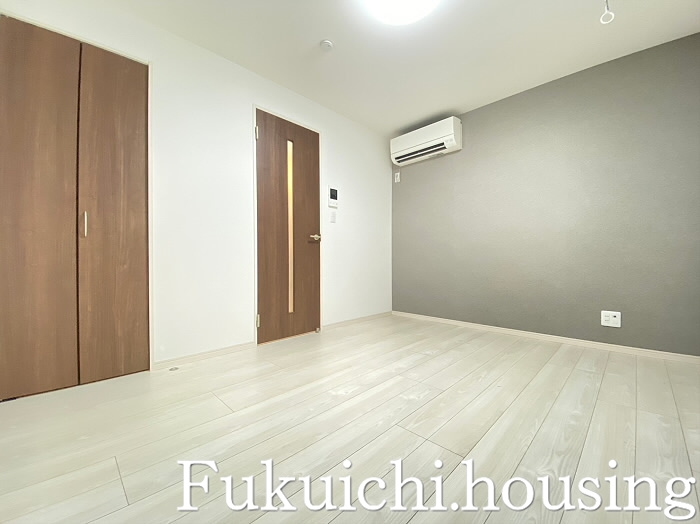 グランクオール明大前の居間・リビング