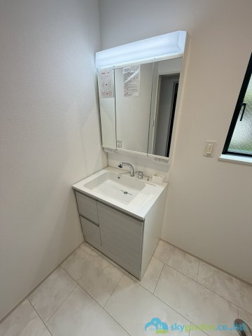 伊勢原市下落合　新築戸建　全1棟1号棟の独立洗面台