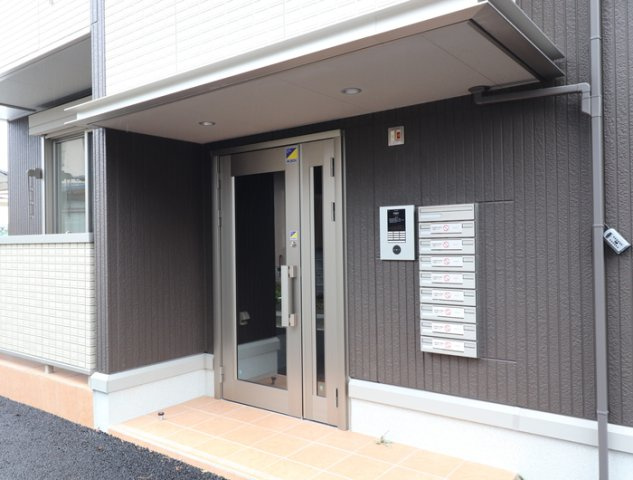 熊本市西区上代３丁目のアパートのエントランス