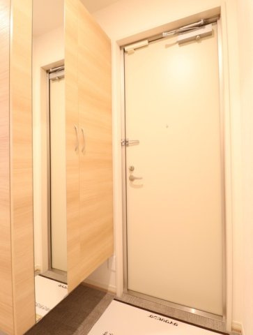 熊本市西区上代３丁目のアパートの玄関