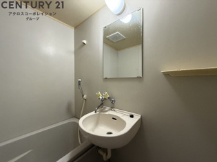 浴室内に洗面台付き！