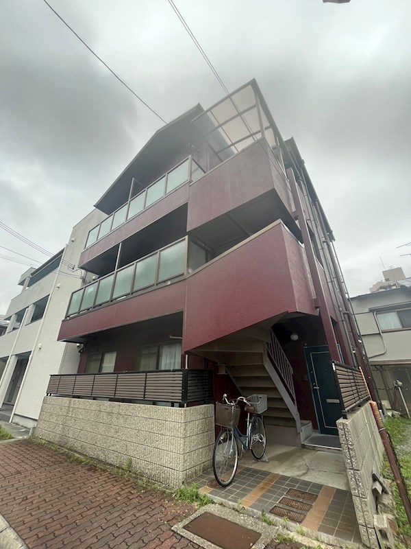 KARIN板宿の外観