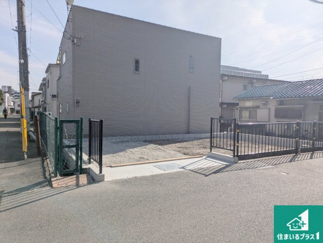 伊丹市藤ノ木　新築一戸建ての外観|周辺は落ち着いた街並みの住宅地！子育てがしやすい住環境です！まだ未完成ですが、現地でしかわからない事もございます。是非一度ご覧ください。