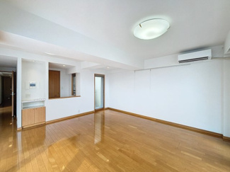 【居間・リビング】 | クレッセント等々力緑地グランデイズ