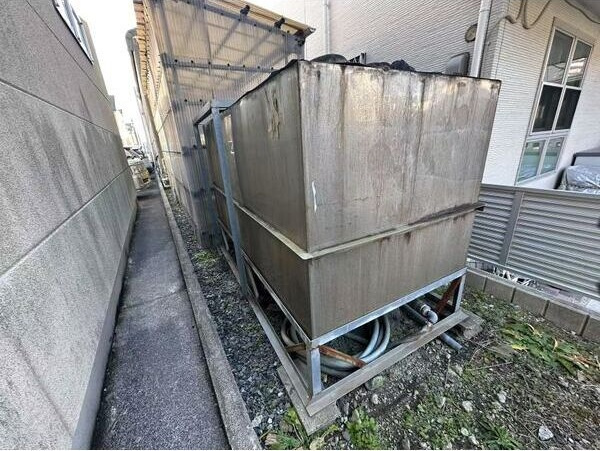 港区東蟹田倉庫の外観