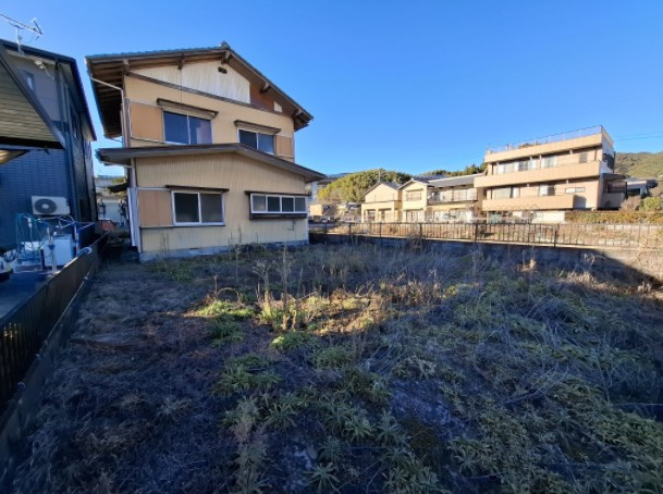 売中古戸建　藤枝市岡部町村良の庭|お庭があります！どのように活用するか計画するのが楽しみですね♪