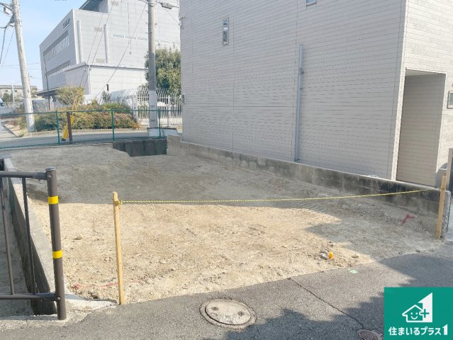 伊丹市藤ノ木　新築一戸建ての外観|周辺は落ち着いた街並みの住宅地！子育てがしやすい住環境です！まだ未完成ですが、現地でしかわからない事もございます。是非一度ご覧ください。