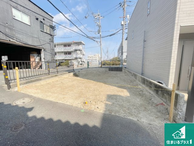 伊丹市藤ノ木　新築一戸建ての外観|周辺は落ち着いた街並みの住宅地！子育てがしやすい住環境です！まだ未完成ですが、現地でしかわからない事もございます。是非一度ご覧ください。