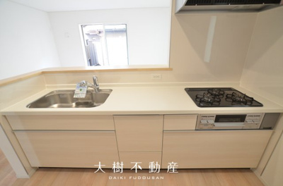 【キッチン】 | 綾瀬市蓼川１丁目 新築戸建て 全1棟【仲介手数料無料】