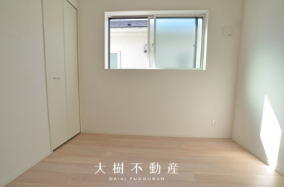 【洋室】 | 綾瀬市蓼川１丁目 新築戸建て 全1棟【仲介手数料無料】 | 2階　洋室2（4.5帖）