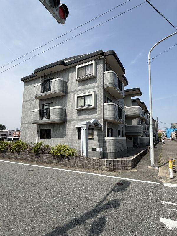 福岡市東区和白東１丁目の賃貸マンションの外観