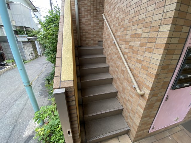 ウィンディヴィラ目白のその他共用部分|階段☆