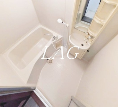 【浴室】 | ファミーユ西野 | お風呂です。