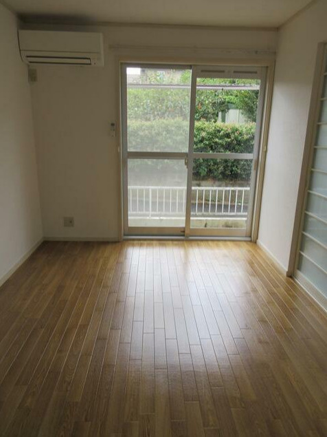 杉並区上荻４丁目のアパートのバルコニー