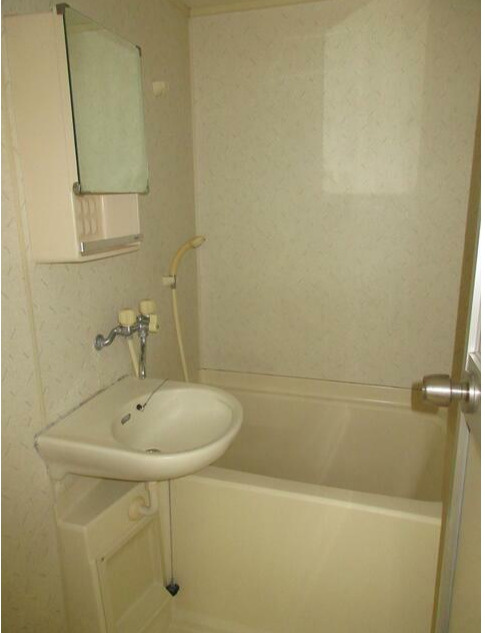 杉並区上荻４丁目のアパートの浴室