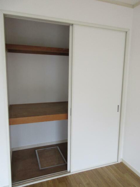 杉並区上荻４丁目のアパートの収納