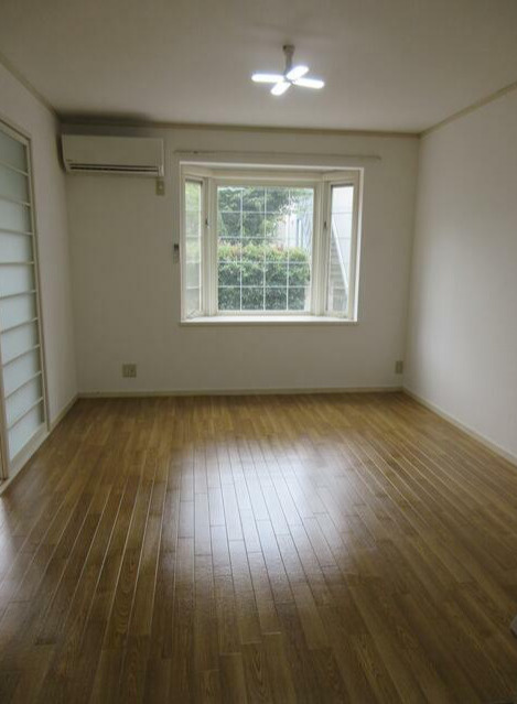 杉並区上荻４丁目のアパートの居間・リビング