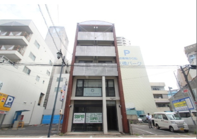 フレスコ京橋の外観