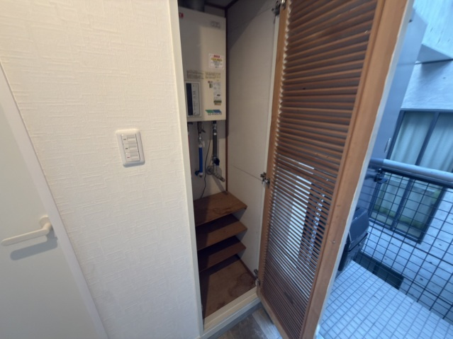 フレスコ京橋の玄関