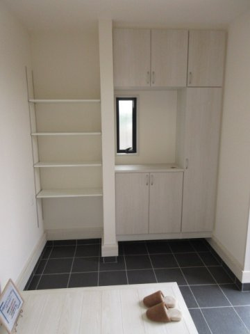 【仲介手数料無料】新築戸建　鳩山町今宿503-3（全2棟）の玄関