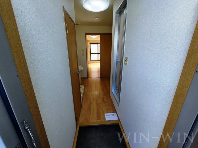 ビバ花田 Aの玄関