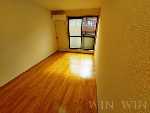 ビバ花田 Aの居間・リビング