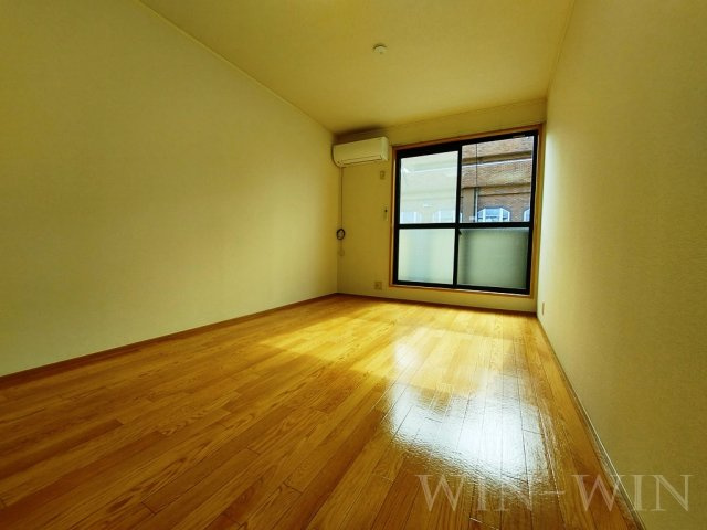 ビバ花田 Aの居間・リビング