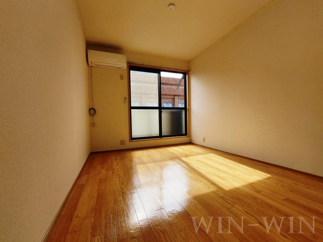 ビバ花田 Aの居間・リビング