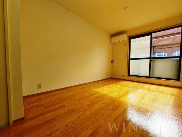 ビバ花田 Aの居間・リビング