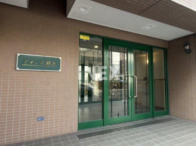 横浜市西区平沼１丁目の賃貸マンションのエントランス