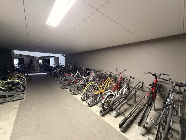 モントーレヴェルキューブシティ福岡空港駅の駐輪場