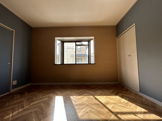 ロイヤルハイツ本多聞の居間・リビング