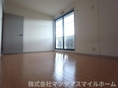 【寝室】 | サンビレッジ岩井G棟