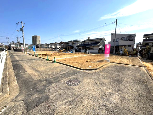 LAVIE土居田2503A　松山市土居田町の新築戸建の前面道路含む現地写真|前面道路含む現地写真です