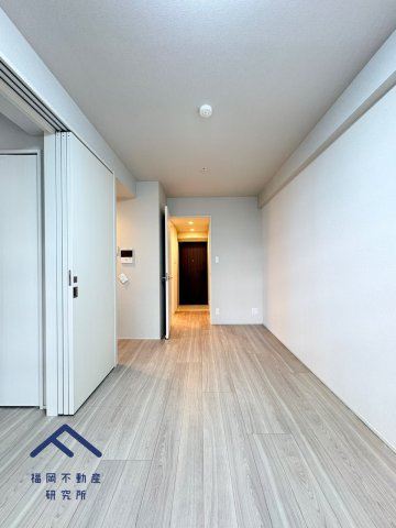 オープンレジデンシア高宮アベニューの居間・リビング