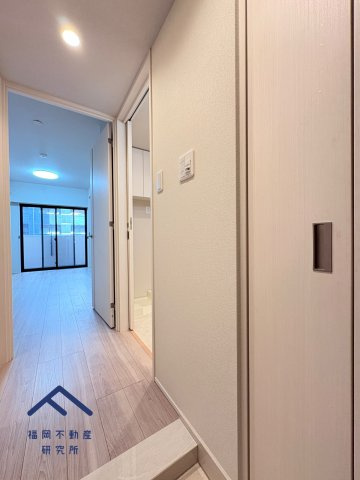 オープンレジデンシア高宮アベニューの玄関