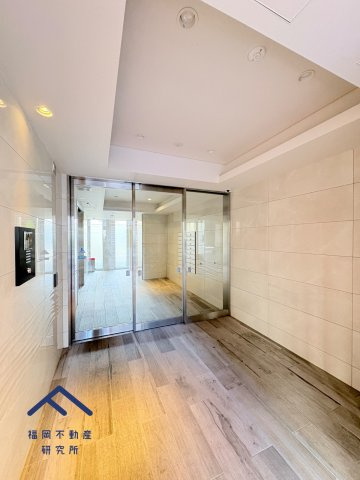 オープンレジデンシア高宮アベニューのエントランス