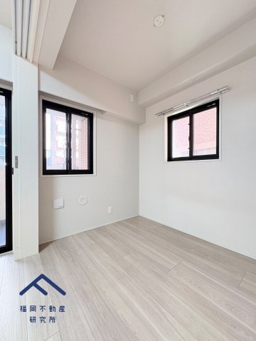 オープンレジデンシア高宮アベニューの洋室